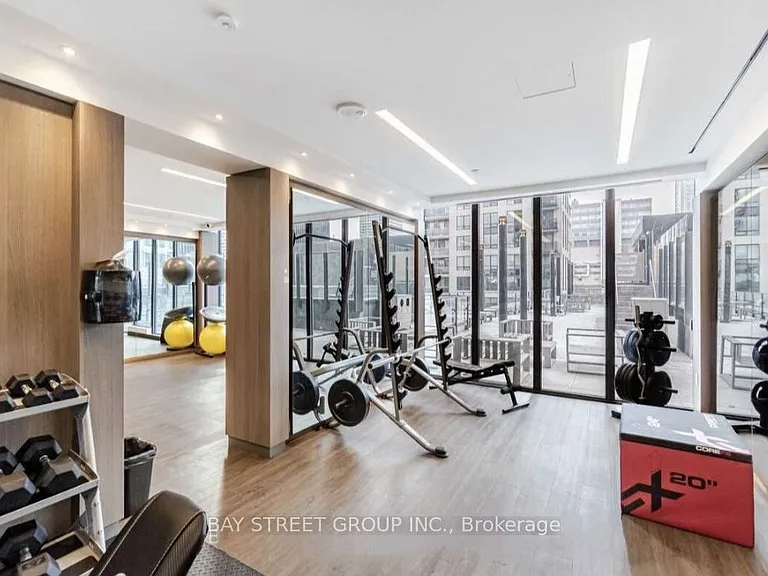 77 Shuter St #1707 — Photo 21