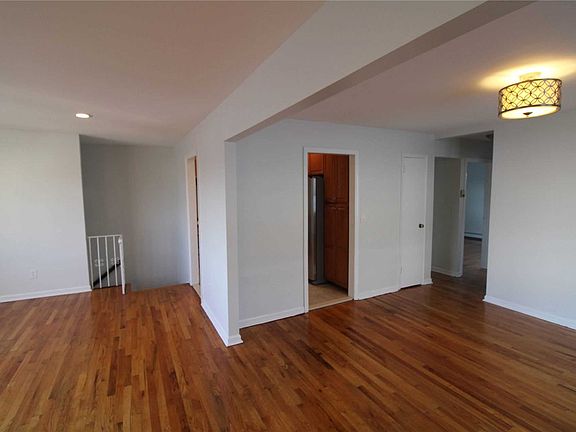 5th image of 108 Franklin St Floor 2