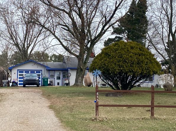 855 E Rose City Rd, Rose City, MI 48654