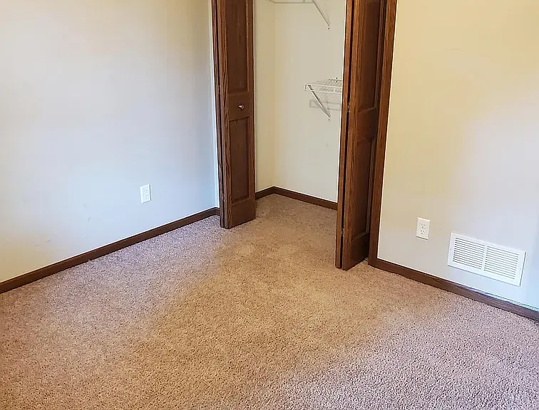 536 Meadow Oak Cir — Photo 9