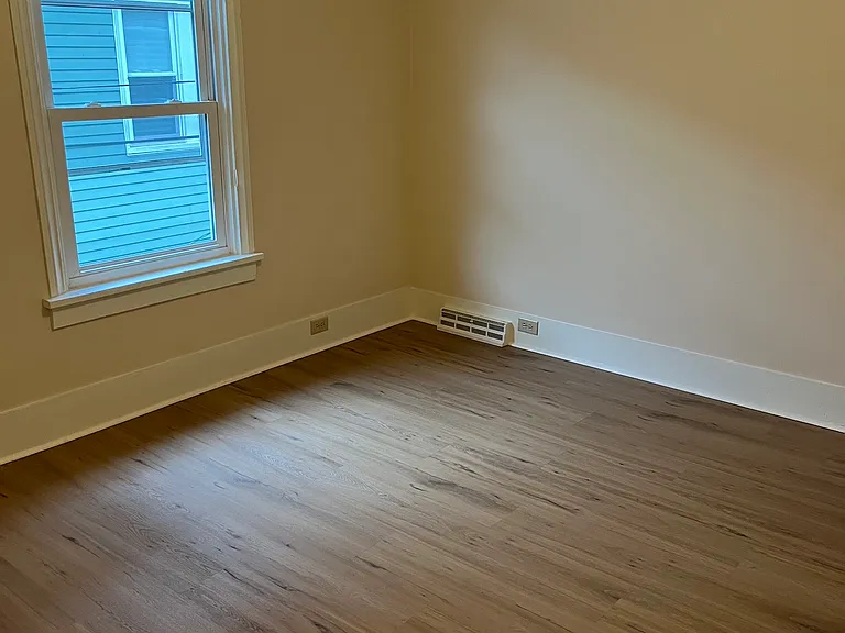 115 S Awl St — Photo 8