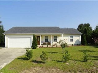 110 Magnolia Ln, Hubert, NC 28539