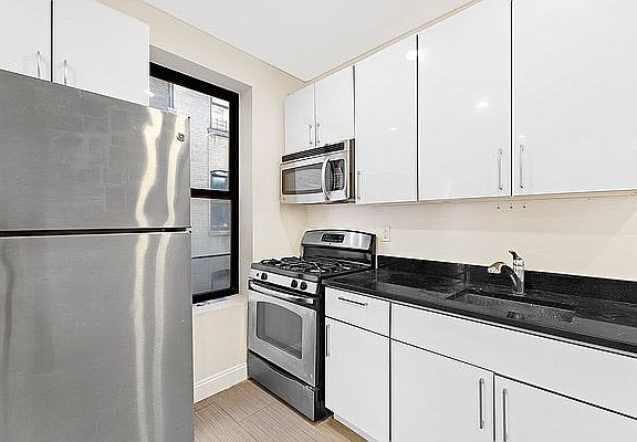 5th image of 533 W 158th St #44