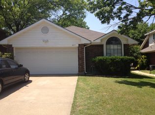 1457 Hampton Rd, Grapevine, TX 76051