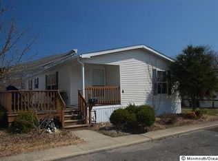 4 Kanes Ln, Keansburg, NJ 07734