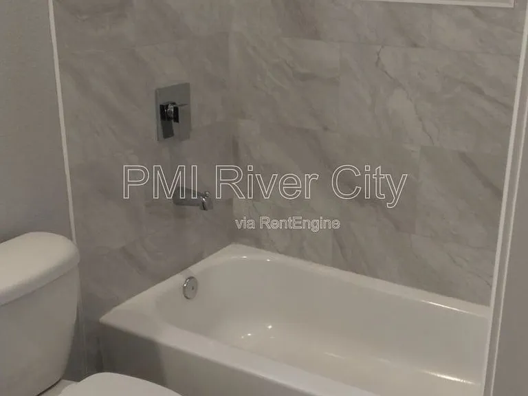 151 W 17th St #4 — Photo 9