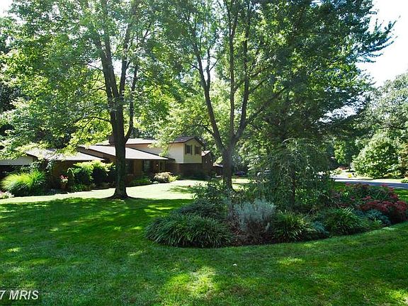 2nd image of 349 Stonehouse Dr
