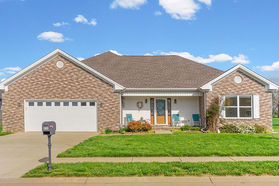 1st image of 410 Yorkshire Way