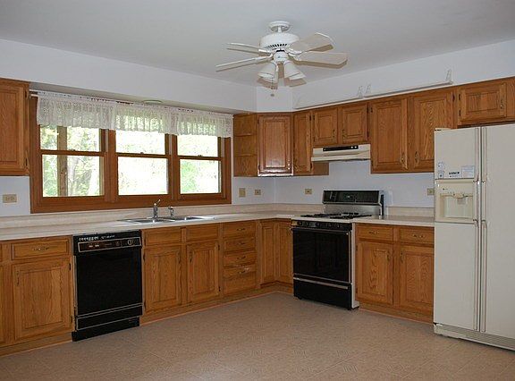 5th image of 1981 Sandy Creek Dr #1981
