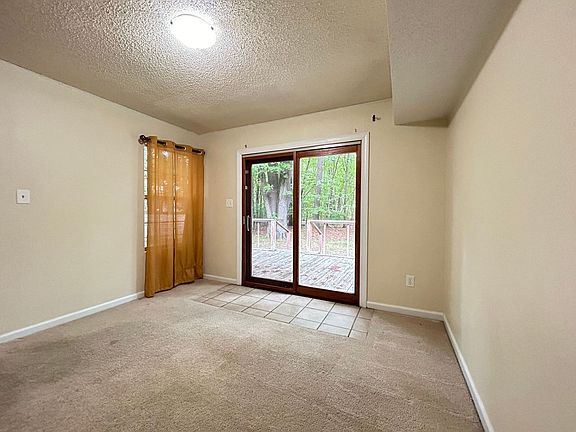 5th image of 318 Windy Ridge Ln