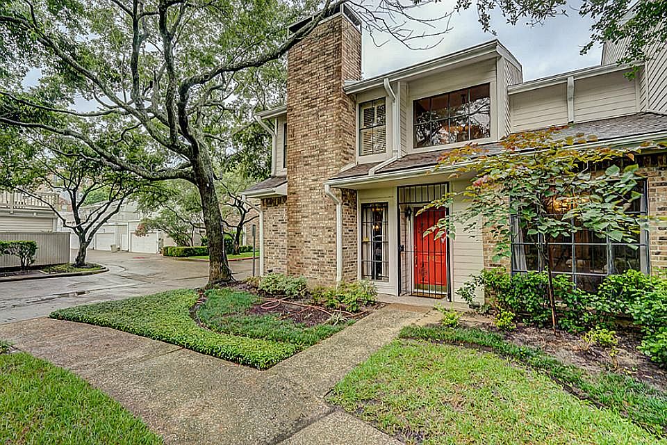1st image of 1463 Bering Dr #149