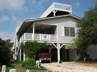 432 33rd St, Sunset Beach, NC 28468