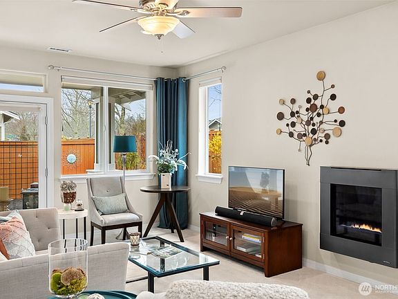 5th image of 4259 Sentinel Drive NE