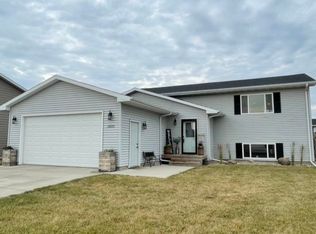 2025 S Lawson St, Aberdeen, SD 57401