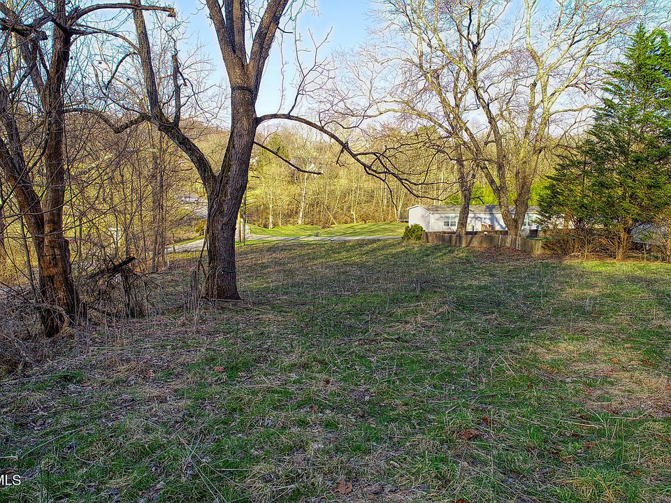 135 Old Fall Creek Rd, Blountville, TN 37617 MLS 9962530 Zillow