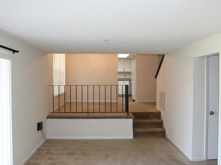 15808 Spring Crest Cir — Photo 7
