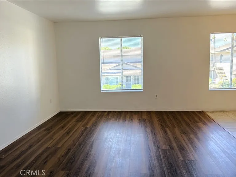 30 E Blueridge Ave — Photo 2