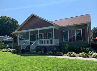 160 7th St, Colonial Beach, VA 22443