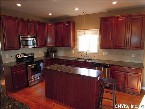 3rd image of 5137 Lyle Dr