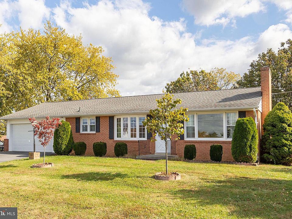 1st image of 204 Ridge Rd