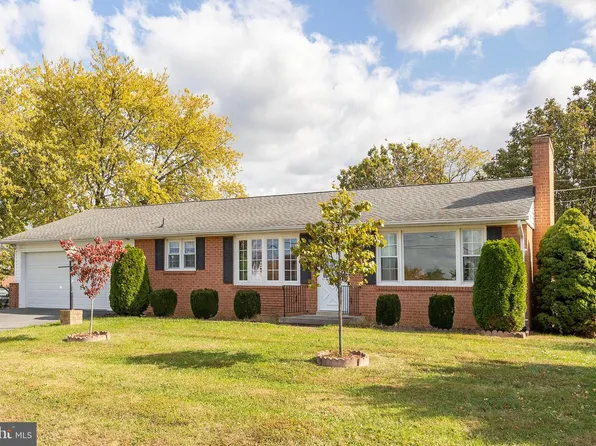 204 Ridge Rd, Winchester, VA 22602