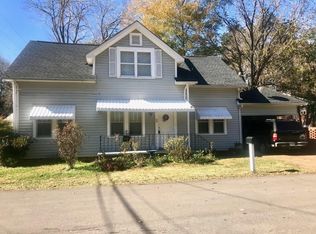 30 Fannin St, Cave Spring, GA 30124