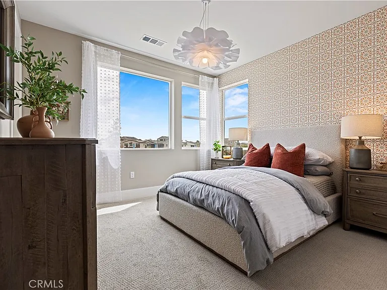 402 Shrike — Photo 12