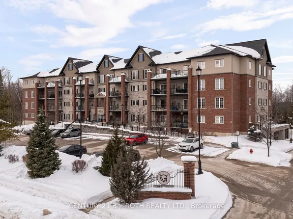 7 Greenwich St #108, Barrie, ON L4N 7Y8