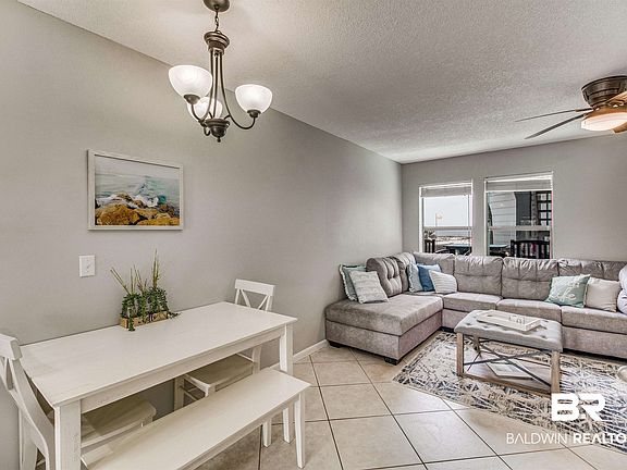 5th image of 507 W Beach Blvd #101