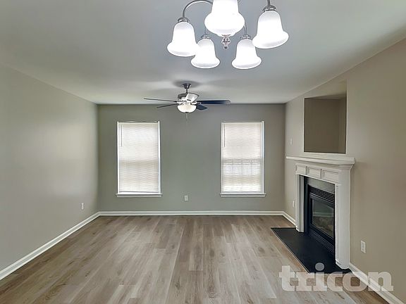 2nd image of 310 Winding Canyon Dr