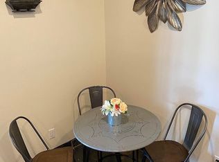 11704 Riverside Dr #1, Valley Village, CA 91607