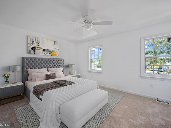 4th image of 2418 Lafayette Blvd