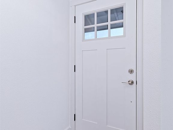 3rd image of 680 NE Conifer Drive