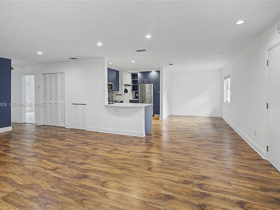 1st image of 6815 Edgewater Dr APT 201