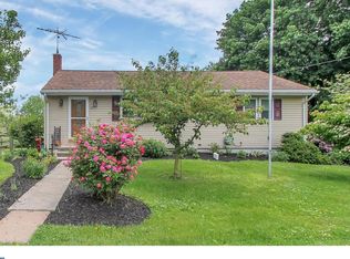 37 Elm St, Mohrsville, PA 19541