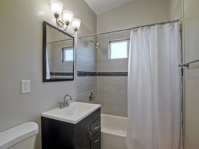 14111 Powers Rd — Photo 16
