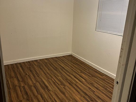 5th image of 150 N Clark Dr #7
