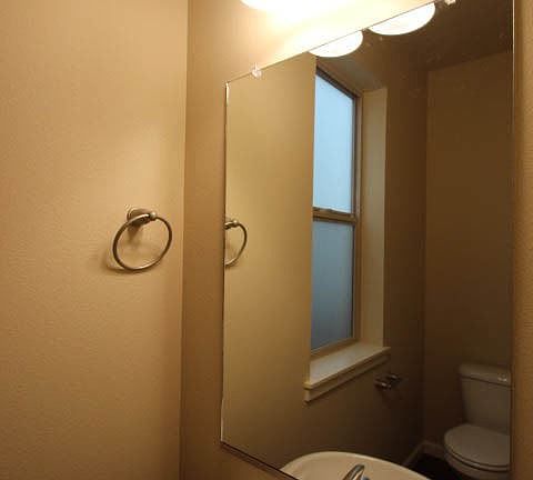 4th image of 7317 NE 31st Ave