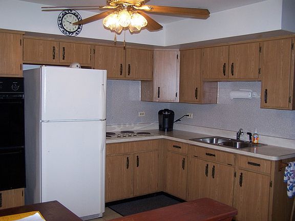 5th image of 681 W Kathleen Dr
