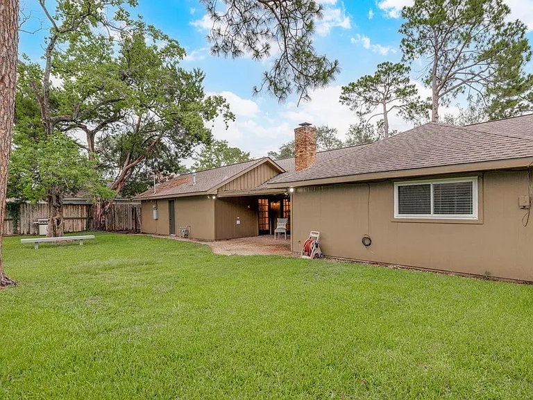 2615 Rosefield Dr — Photo 23
