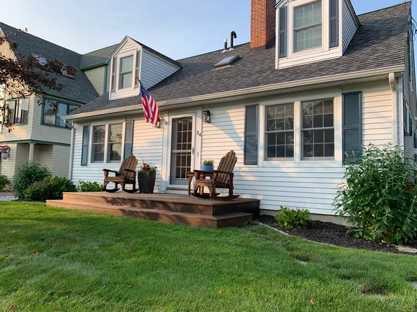 34 Atlantic Ave, Groton, CT 06340