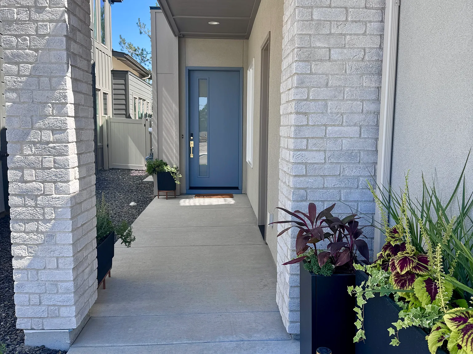 2 bed, 1470 sqft, $2,800 — Photo 2