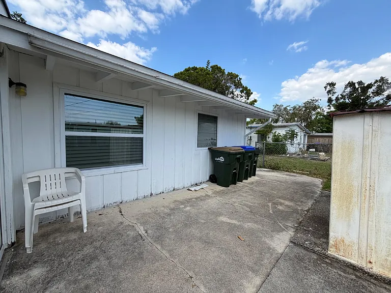8513 Herbison Ave — Photo 10