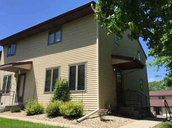 718 South St, Deforest, WI 53532