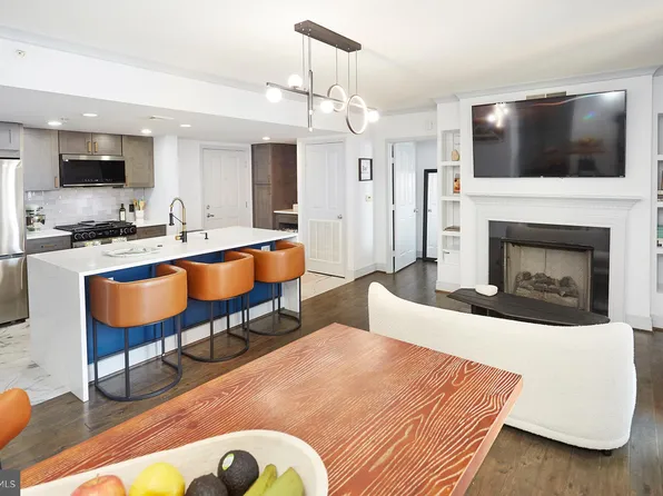 414 Water St Unit 2601, Baltimore, MD 21202