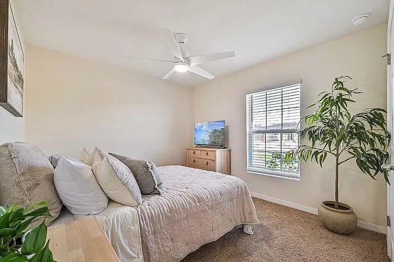 822 NE 44th Ln — Photo 14