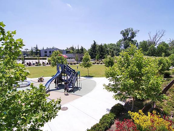 3rd image of 1322 Nestwood Way
