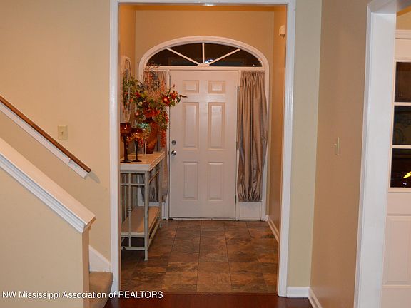 3rd image of 1500 Dogwood Hollow Dr