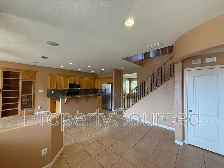 1688 Gathering Ln — Photo 7