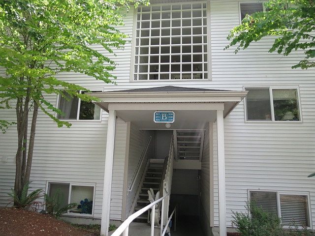 1st image of 26325 Illinois Ave NE